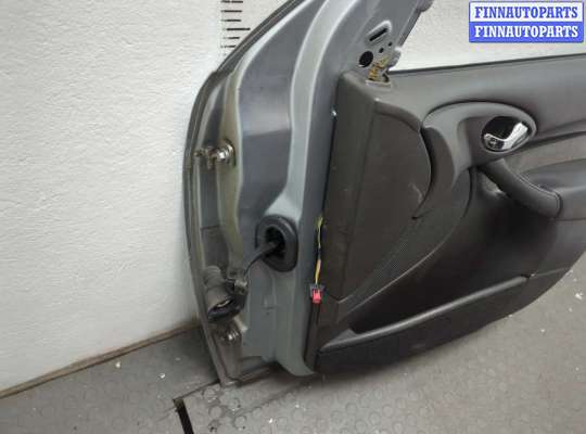 Замок боковой двери на Ford Focus I