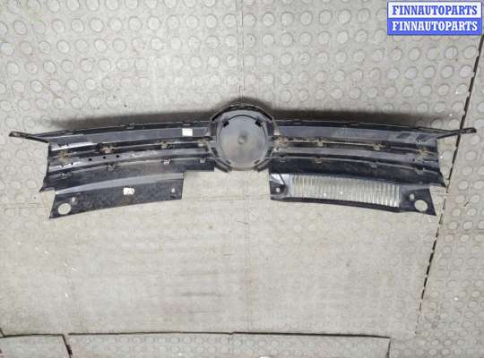купить Решетка радиатора на Volkswagen Golf 6 2008-2012