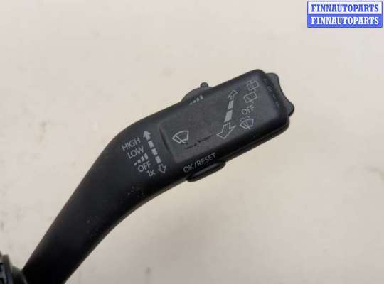 Подрулевой переключатель на Volkswagen Golf VI (5K)