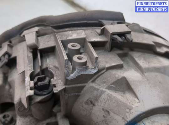 Фара передняя на Mercedes-Benz C (W203)