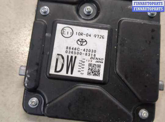 Камера обзора на Toyota RAV4 V (XA50)