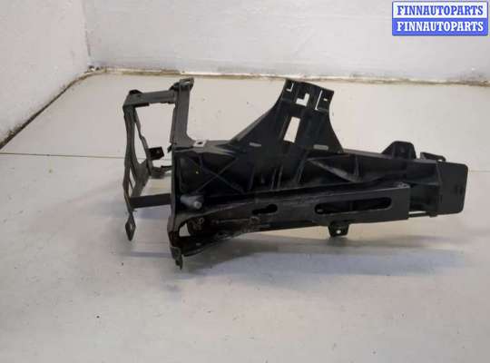 Кронштейн фары на BMW 7 (F01/F02)