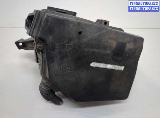 купить Корпус блока предохранителей на Lexus LS460 2006-2017