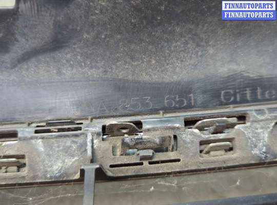 купить Решетка радиатора на Volkswagen Passat 7 2010-2015 Европа