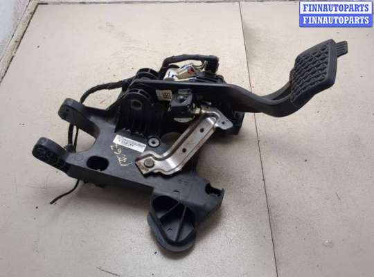 купить Узел педальный (блок педалей) на Chevrolet Trax 2016-2022