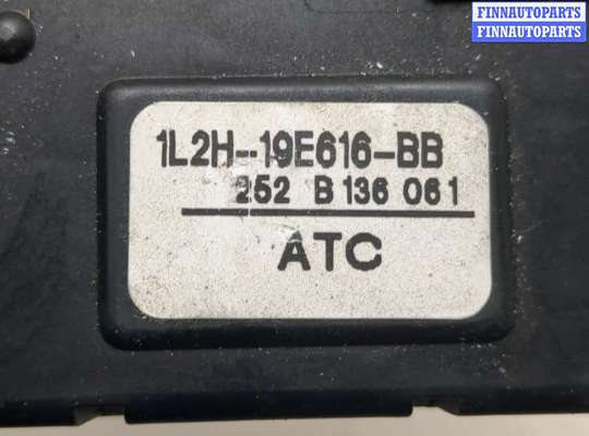 купить Электропривод заслонки отопителя на Lincoln Navigator 2002-2006