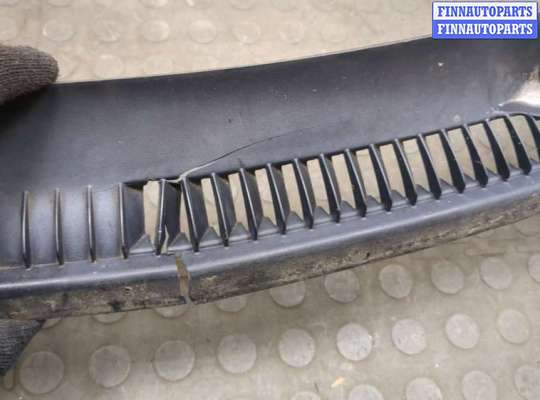 купить Жабо под дворники (дождевик) на Peugeot 207 2006-2015