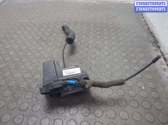 Замок боковой двери на Renault Megane III