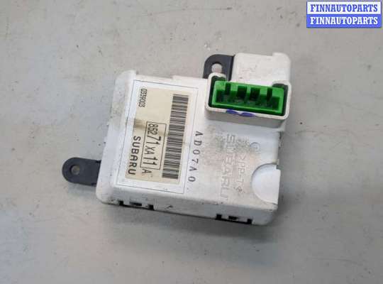 Дисплей бортового компьютера на Subaru Tribeca