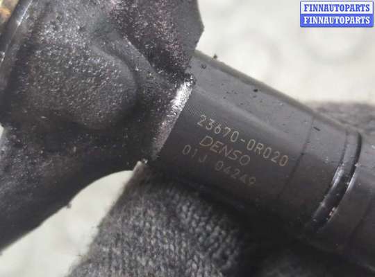 Форсунка топливная на Toyota RAV4 III (XA30)