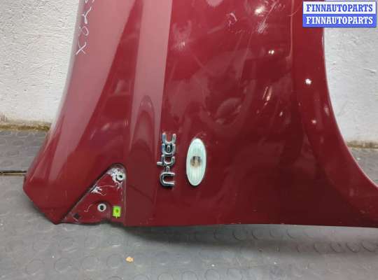 купить Крыло на Nissan Note E11 2005-2013