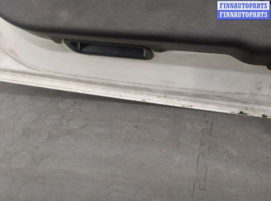Поводок дворника на Nissan Juke