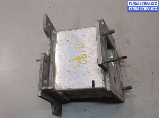 купить Кронштейн усилителя бампера на Nissan Pathfinder 2012-2020