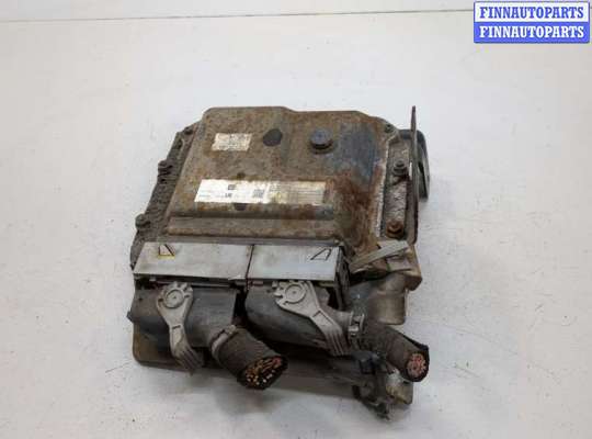 Блок управления двигателем OP2428951 на Opel Zafira B 2005-2014