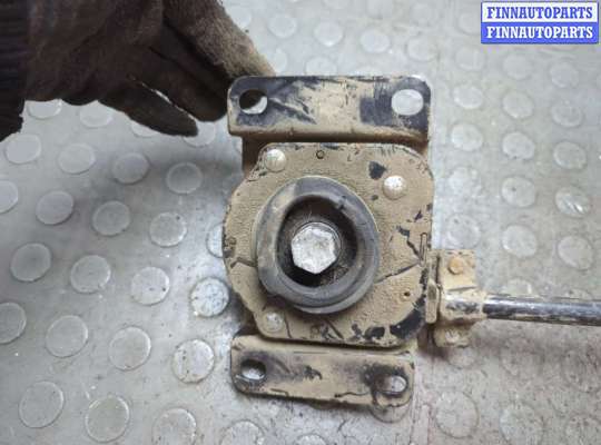 Кронштейн запасного колеса на Nissan Pathfinder IV (R52)