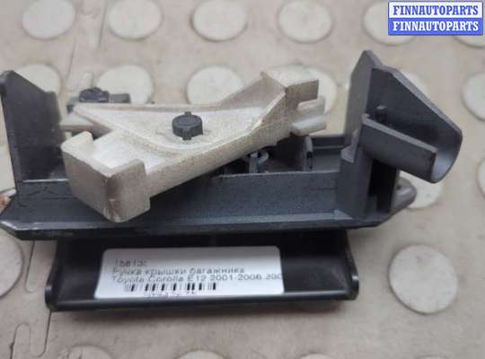 Ручка крышки багажника (задней двери) на Toyota Corolla 9 (E120)