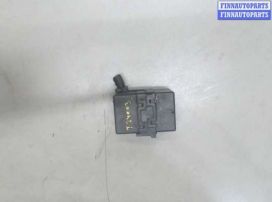 купить Блок реле на Ford Fiesta 2001-2007