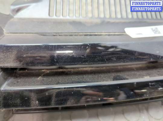 купить Решетка радиатора на Volkswagen Golf 6 2008-2012