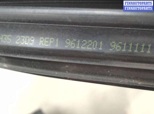 купить Уплотнитель на Peugeot 406 1999-2004