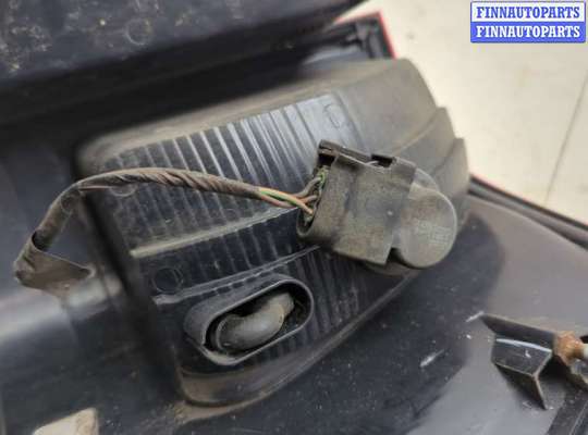 купить Фонарь (задний) на Lincoln Navigator 2002-2006