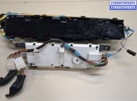 купить Щиток приборов (приборная панель) на Toyota Prius 2003-2009