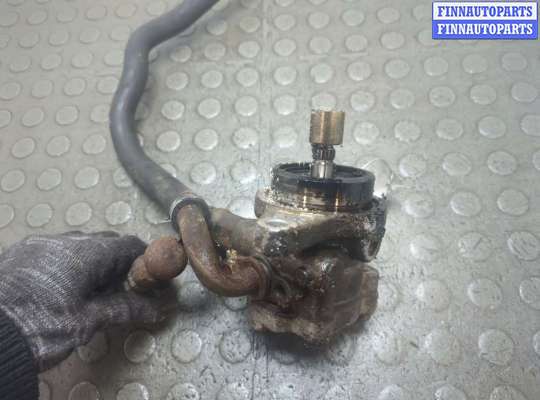 Насос гидроусилителя руля (ГУР) NS951621 на Nissan X-Trail (T30) 2001-2007