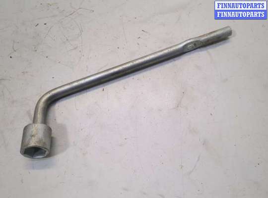 купить Ключ балонный на Mazda CX-9 2007-2012