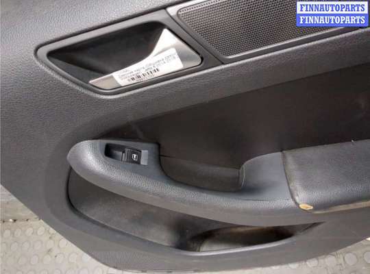 купить Дверная карта (Обшивка двери) на Volkswagen Jetta 6 2010-2018