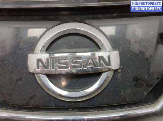 купить Решетка радиатора на Nissan Note E11 2005-2013