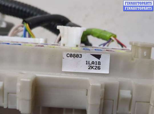 купить Блок предохранителей на Infiniti QX56 2010-2013