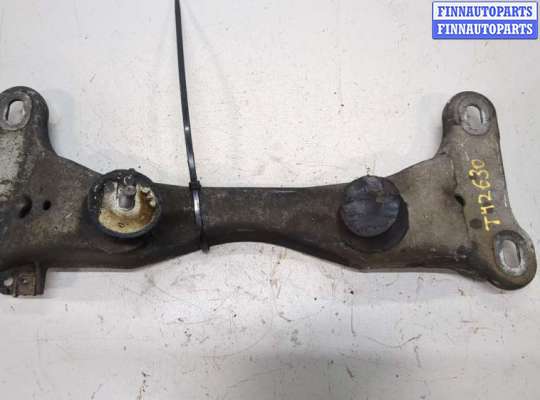 купить Кронштейн КПП на BMW 1 E87 2004-2011