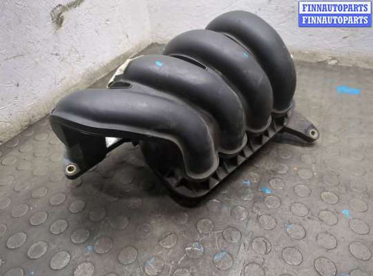 Коллектор впускной TT960108 на Toyota Corolla Verso 2004-2009