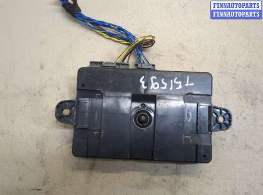 Блок управления центральным замком LRV9088 на Land Rover Range Rover 3 (LM) 2002-2012