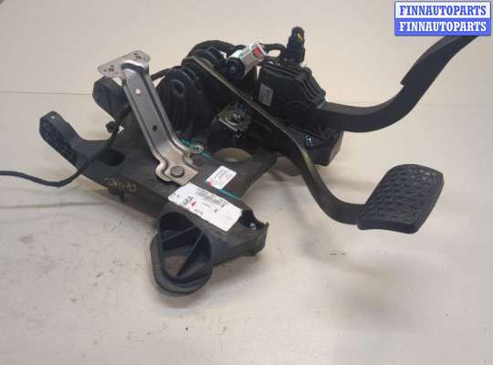 купить Узел педальный (блок педалей) на Chevrolet Trax 2016-2022