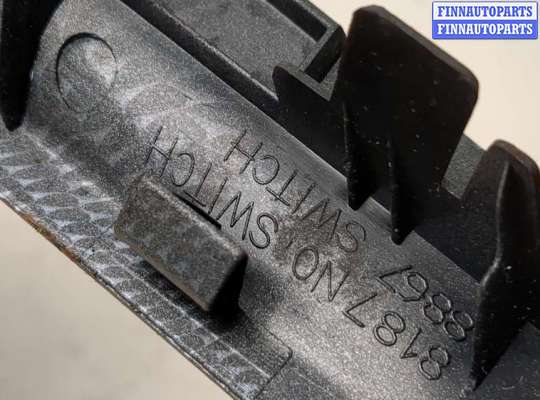 купить Рамка под кулису на Toyota Corolla E12 2001-2006