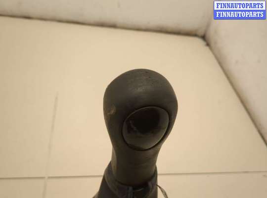 купить Чехол (кожух) кулисы КПП на Nissan Micra K12E 2002-2010