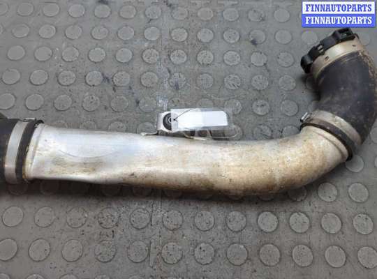 купить Патрубок интеркулера на Mercedes GLC X253 2015-2022