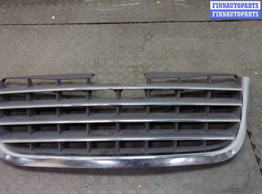 купить Решетка радиатора на Chrysler Voyager 2007-2010