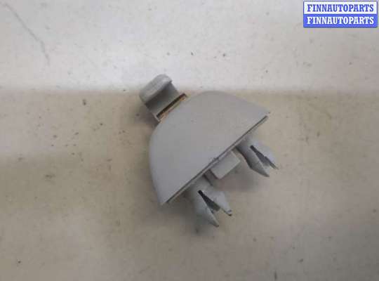 купить Кронштейн козырька солнцезащитного на Skoda Kodiaq 2016-2025