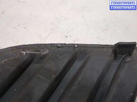 купить Заглушка (решётка) бампера на Ford Focus 2 2005-2008