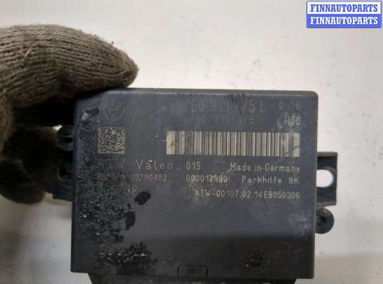 ЭБУ PDC (электронный блок управления парктрониками) на Volkswagen Amarok (2H)