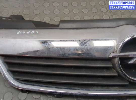 купить Решетка радиатора на Opel Zafira B 2005-2014