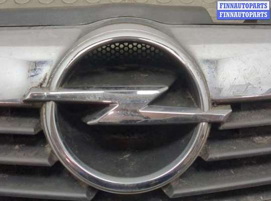 купить Решетка радиатора на Opel Zafira B 2005-2014