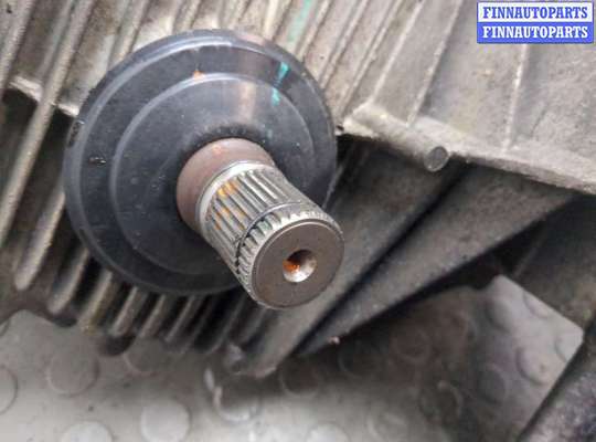 Раздаточный редуктор КПП (раздатка) на Volkswagen Touareg II (7P)