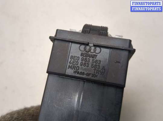 купить Кнопка обогрева сидений на Audi A6 (C6) 2004-2011