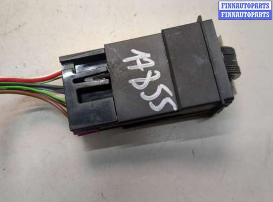 купить Кнопка обогрева сидений на Audi A6 (C6) 2004-2011