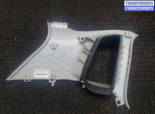 купить Обшивка стойки на Volkswagen Tiguan 2007-2011