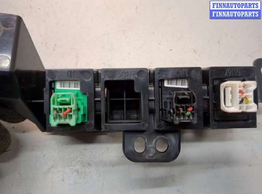 купить Кнопка открывания багажника салонная на Infiniti QX60 2013-2020