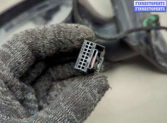 Зеркало боковое на Volkswagen Passat B6 (3C)