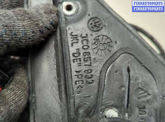 Зеркало боковое на Volkswagen Passat B6 (3C)